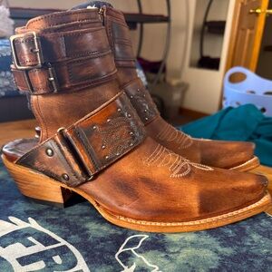 SOLD!! Freebird Waylon Leather Booties size 9 new